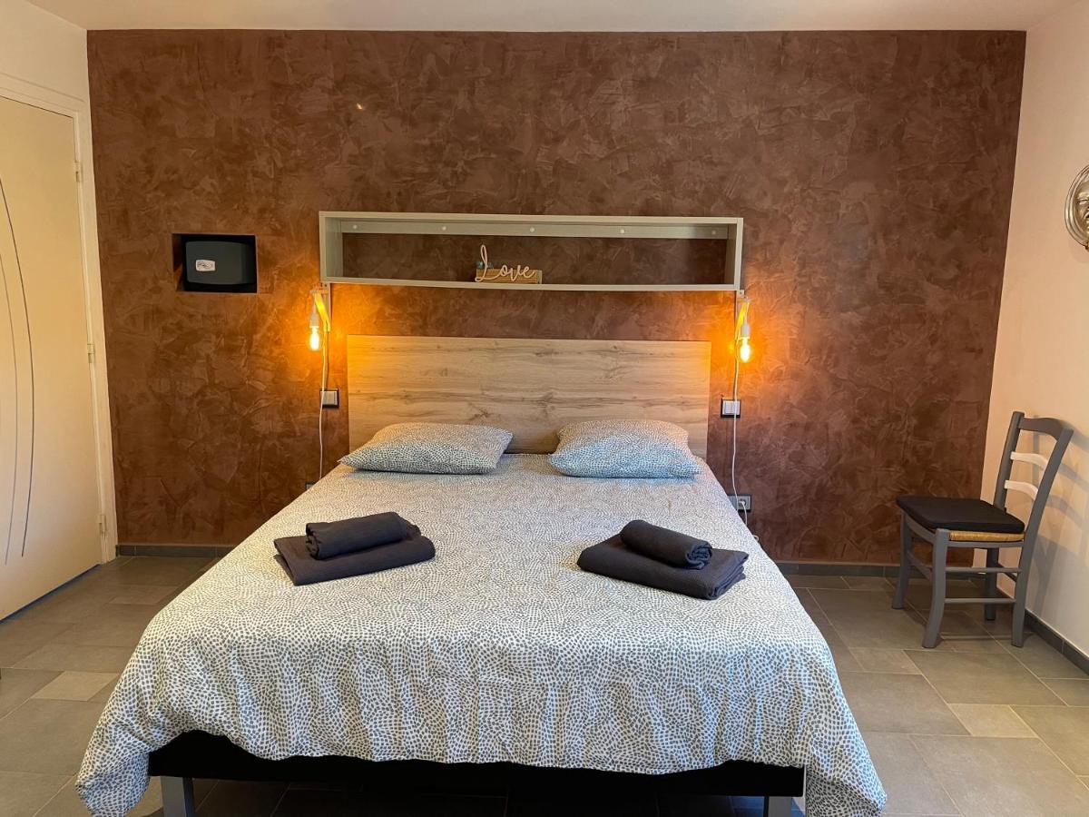 Oustaou Di Ercole Apartman Bormes-les-Mimosas Kültér fotó